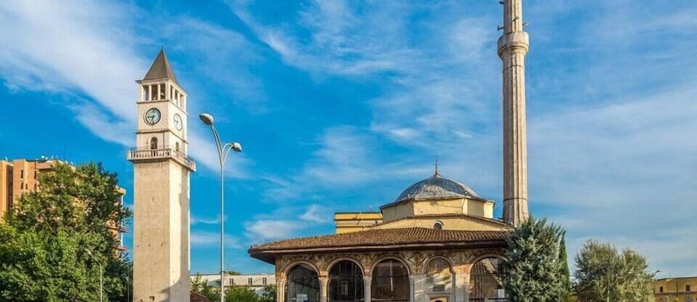 City 5 Hotel Tirana Extérieur photo