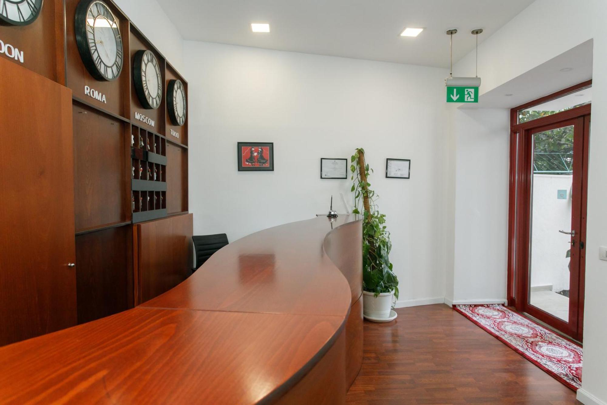 City 5 Hotel Tirana Extérieur photo