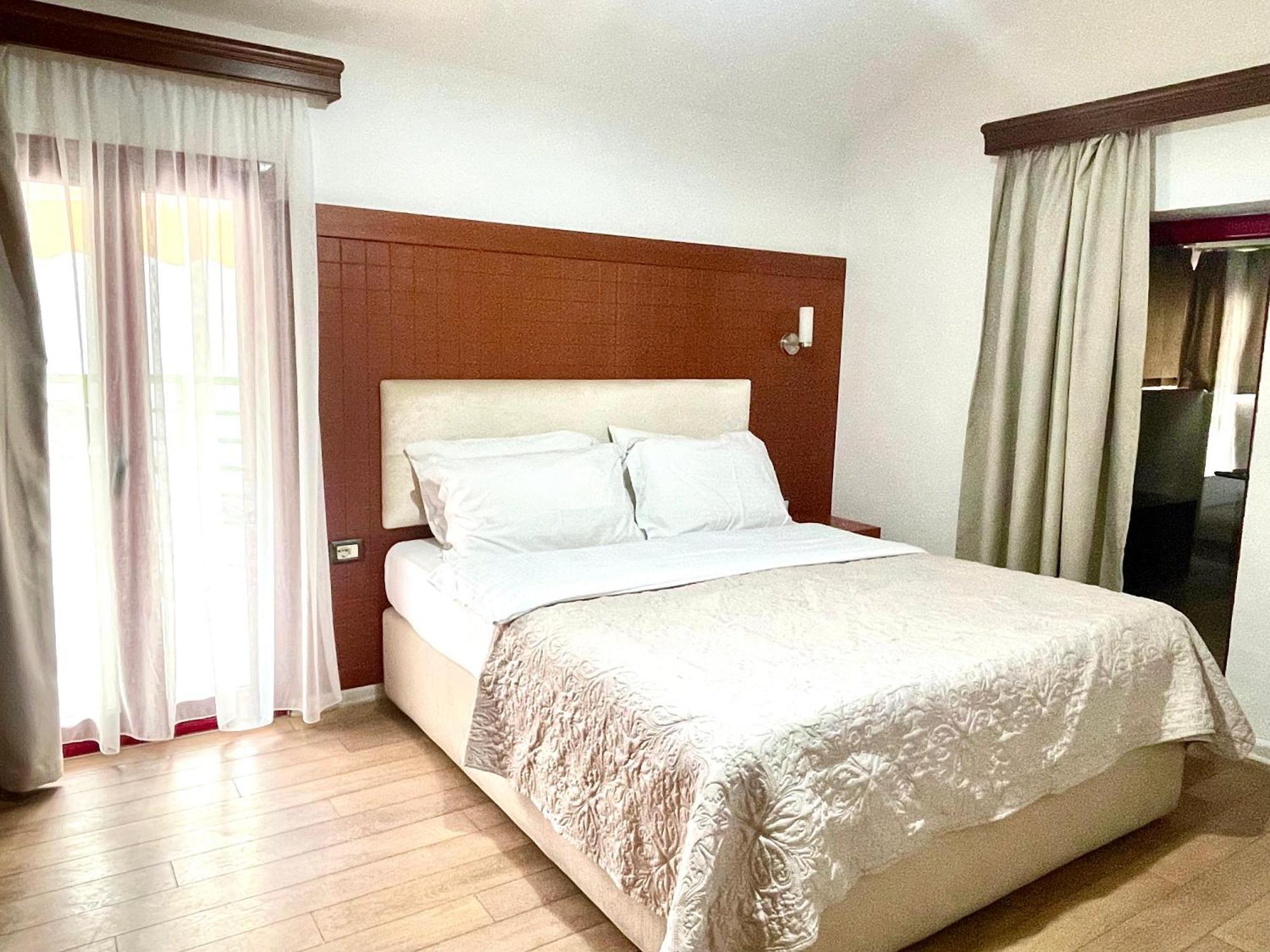 City 5 Hotel Tirana Extérieur photo